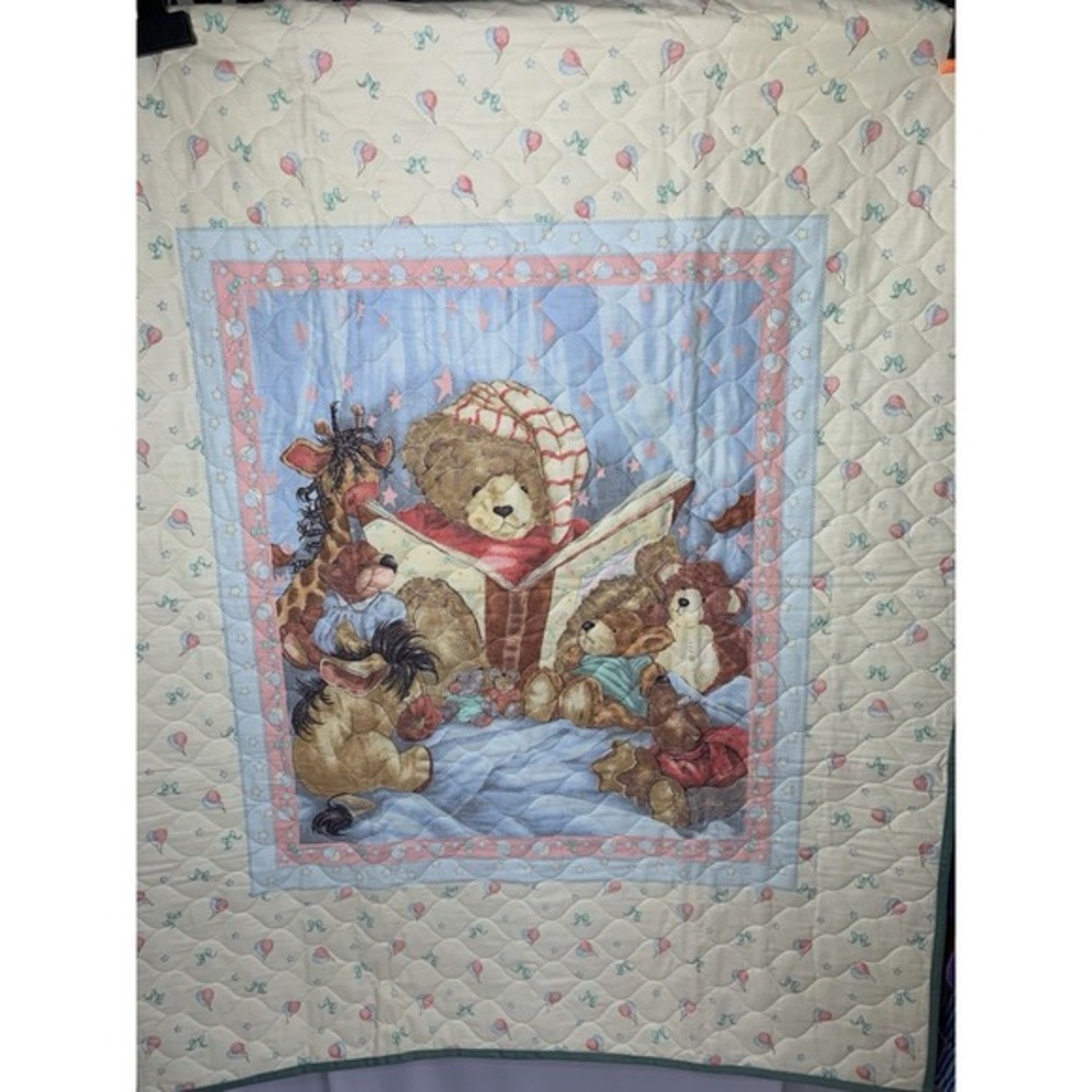Vintage Crib Baby Quilt Teddy Bear Reading To Stuffed Animal Friends 33"x44" 90s